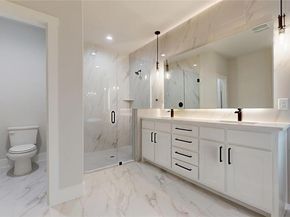 716  Del Drive , Denton Texas 76207