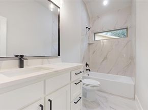 716  Del Drive , Denton Texas 76207