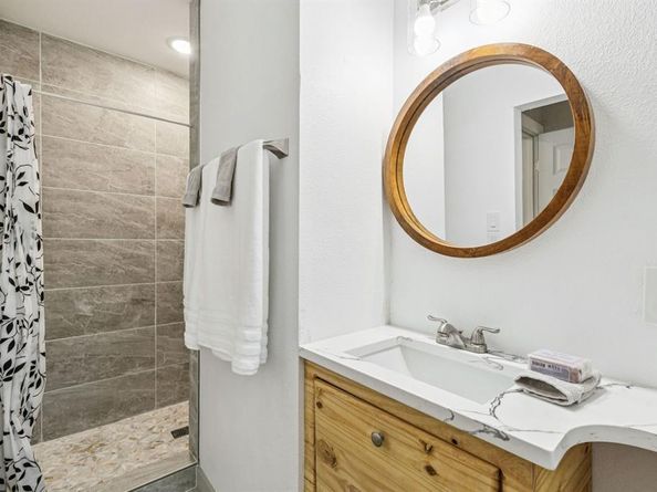 9309  Piper Lane , Dallas Texas 75228