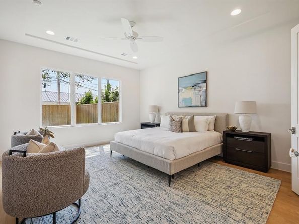 7706  Robin Road , Dallas Texas 75209