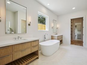 7706  Robin Road , Dallas Texas 75209