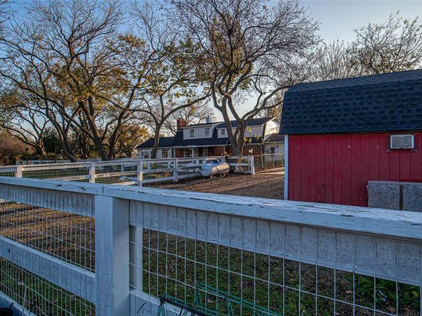 9310  Merritt Road , Rowlett Texas 75089