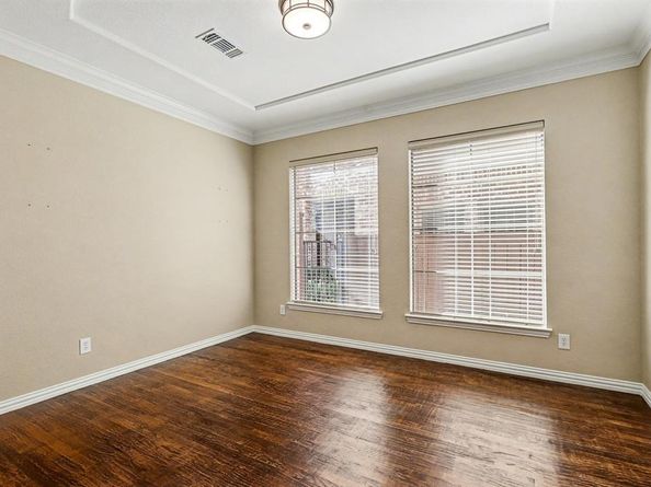 1125  Michener Way , Irving Texas 75063