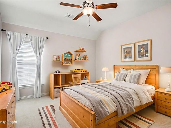 1125  Michener Way , Irving Texas 75063