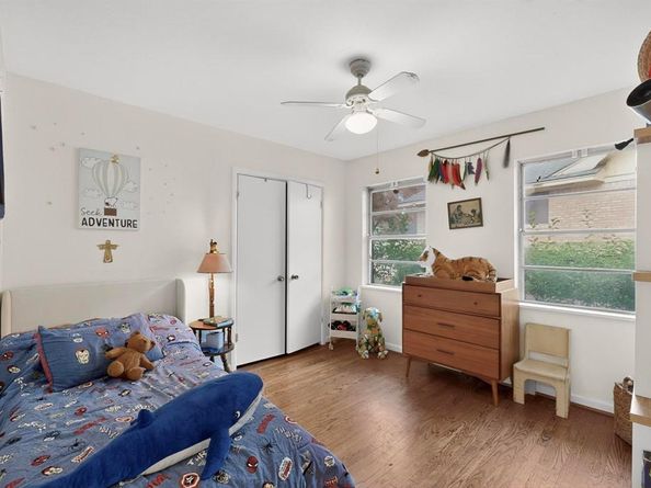 514 W Ridgewood Drive , Garland Texas 75041