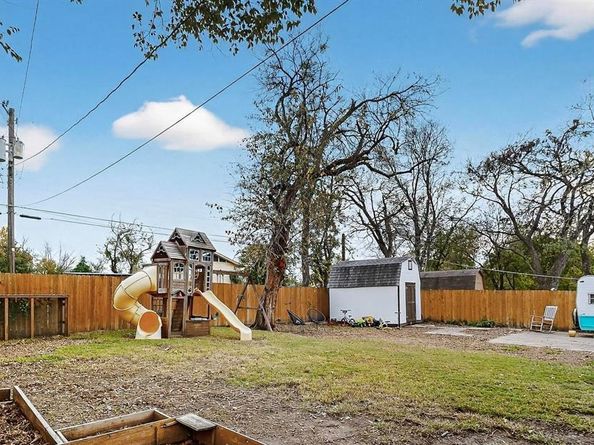 514 W Ridgewood Drive , Garland Texas 75041