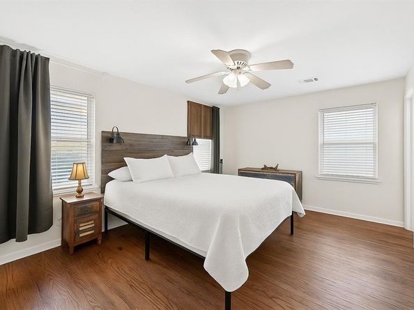 514 W Ridgewood Drive , Garland Texas 75041