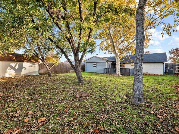 1310  Airline Drive , Grapevine Texas 76051