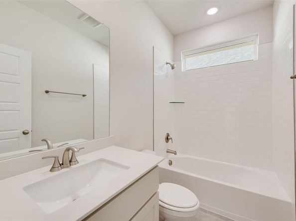 840  Turnbull Avenue , Fort Worth Texas 76247