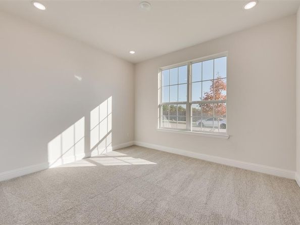 840  Turnbull Avenue , Fort Worth Texas 76247