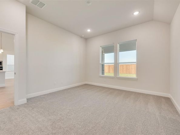 840  Turnbull Avenue , Fort Worth Texas 76247