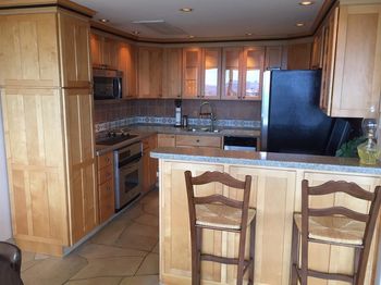 6211 W Northwest Highway 