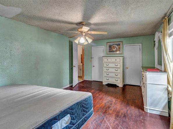 3904  Martin Street , Fort Worth Texas 76119