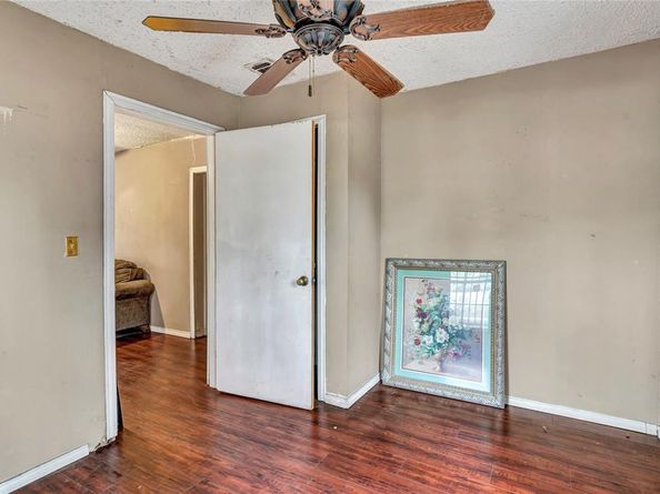 3904  Martin Street , Fort Worth Texas 76119
