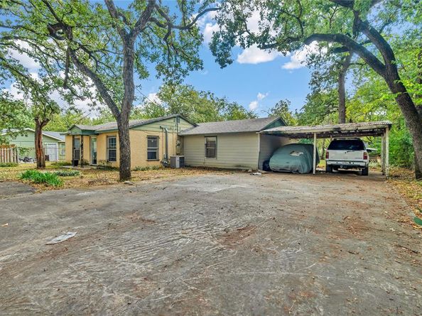 3904  Martin Street , Fort Worth Texas 76119