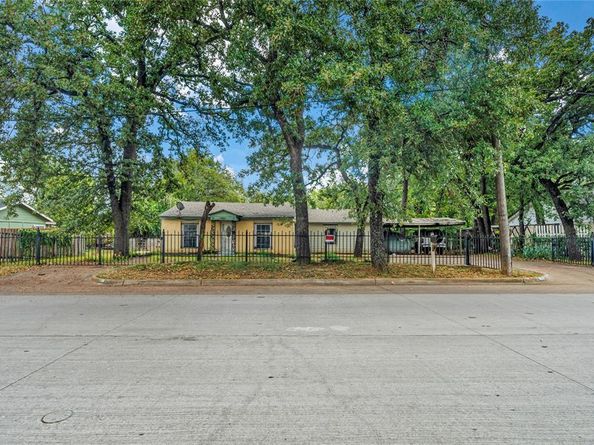 3904  Martin Street , Fort Worth Texas 76119