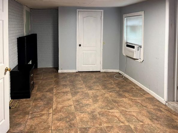 3904  Martin Street , Fort Worth Texas 76119