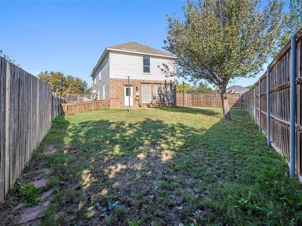 2749  Lynx Lane , Fort Worth Texas 76244