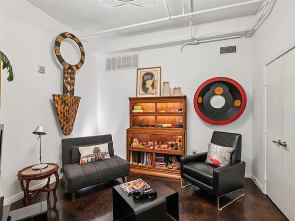 1001  Belleview Street  708, Dallas Texas 75215