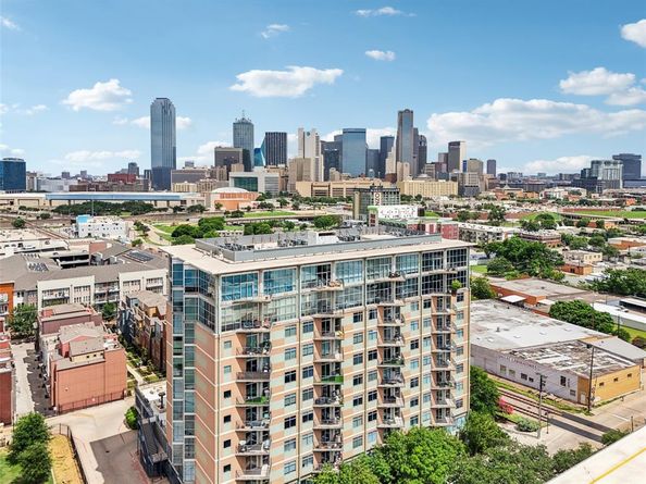 1001  Belleview Street  708, Dallas Texas 75215