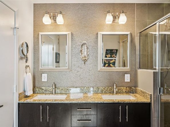 1001  Belleview Street  708, Dallas Texas 75215