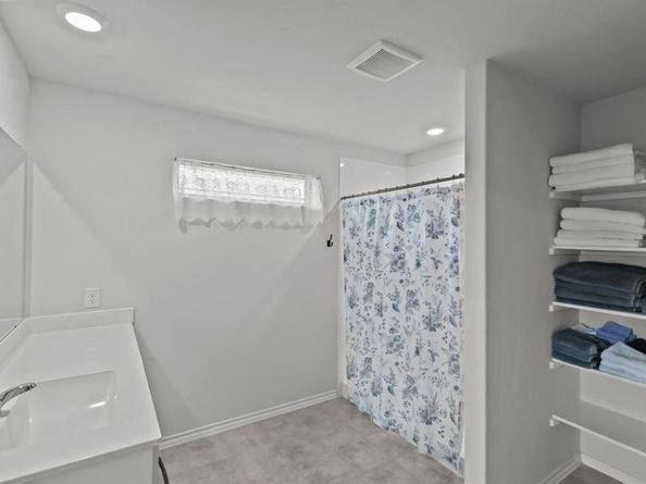 729  Emmons Creek Street , Justin Texas 76247