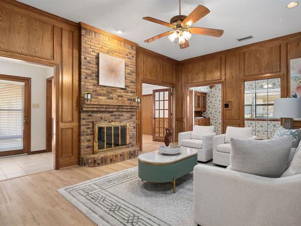 2109  Nob Hill , Carrollton Texas 75006