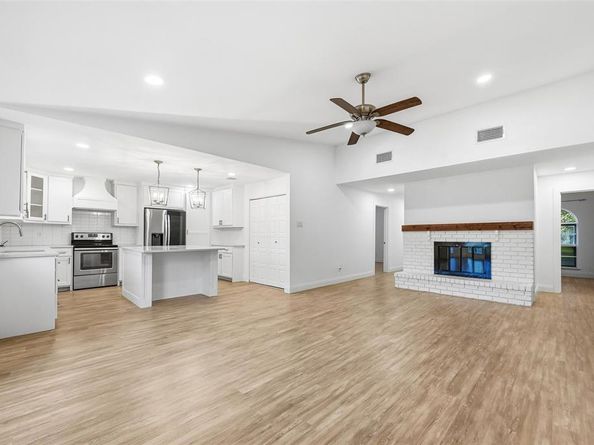 1421  Bosque Drive , Garland Texas 75040