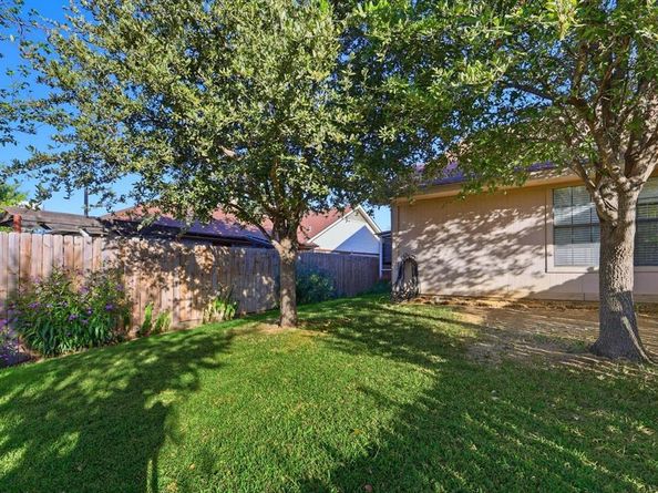 1130  Woodrow Drive , Lewisville Texas 75067