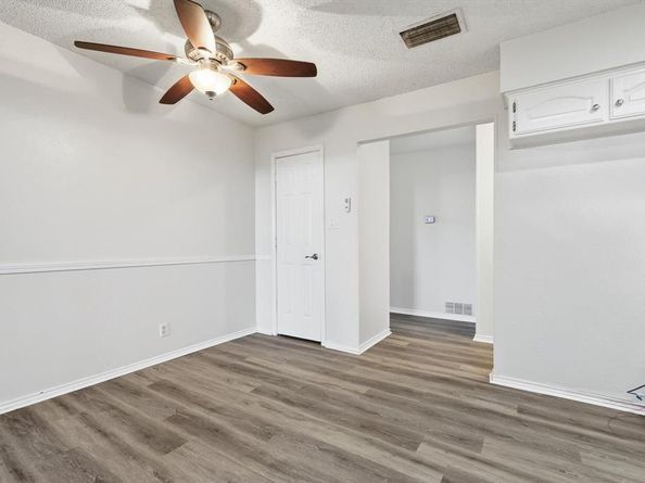 1130  Woodrow Drive , Lewisville Texas 75067