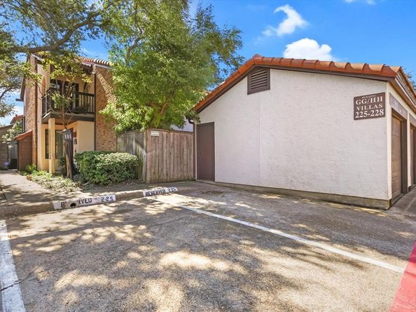 18040  Midway Road  225, Dallas Texas 75287