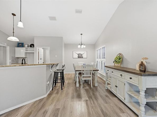 5409  Summit Peak Drive , Arlington Texas 76017