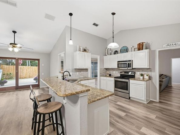 5409  Summit Peak Drive , Arlington Texas 76017