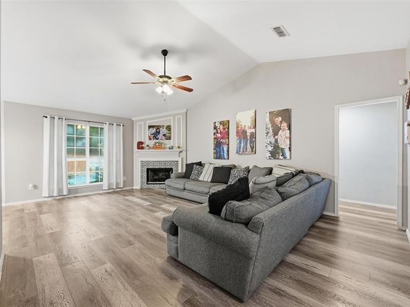 5409  Summit Peak Drive , Arlington Texas 76017