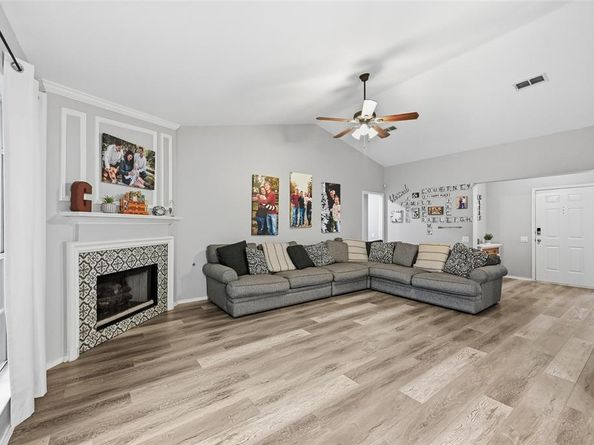 5409  Summit Peak Drive , Arlington Texas 76017