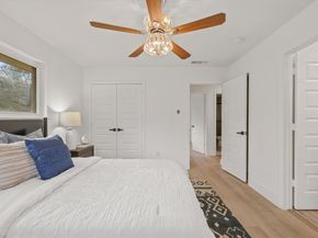 928  Oak Trail , DeSoto Texas 75115