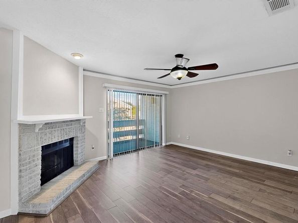 5840  Spring Valley Road  810, Dallas Texas 75254