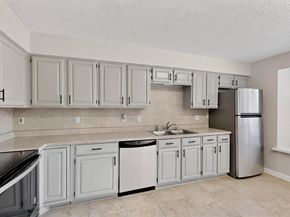 5840  Spring Valley Road  810, Dallas Texas 75254