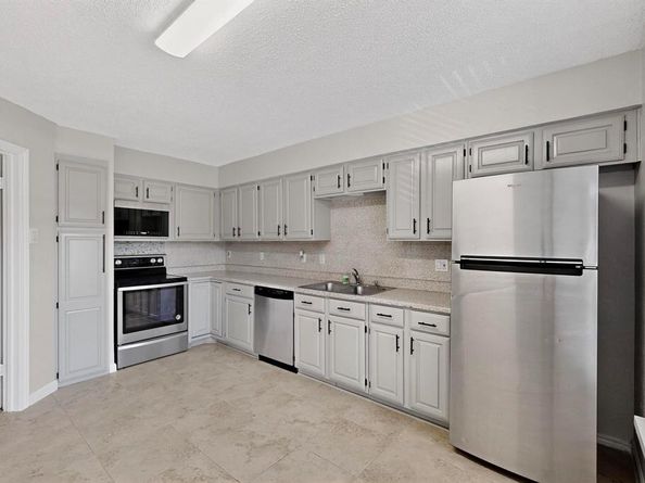 5840  Spring Valley Road  810, Dallas Texas 75254