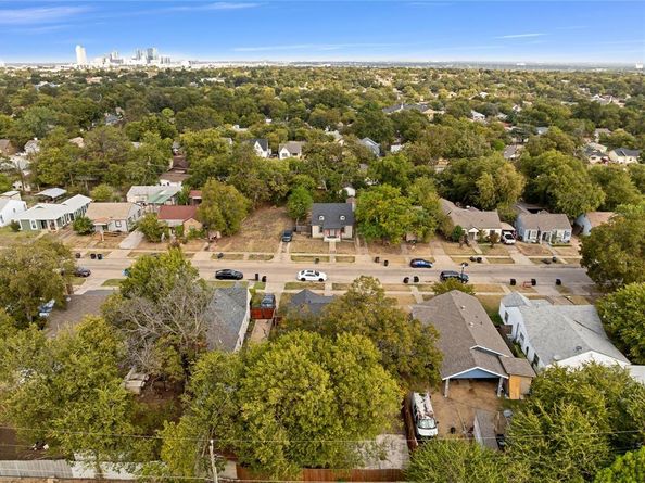 1104 E Mulkey Street , Fort Worth Texas 76104