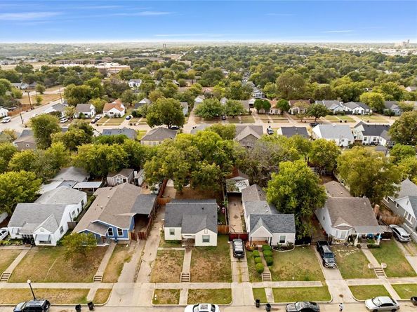 1104 E Mulkey Street , Fort Worth Texas 76104