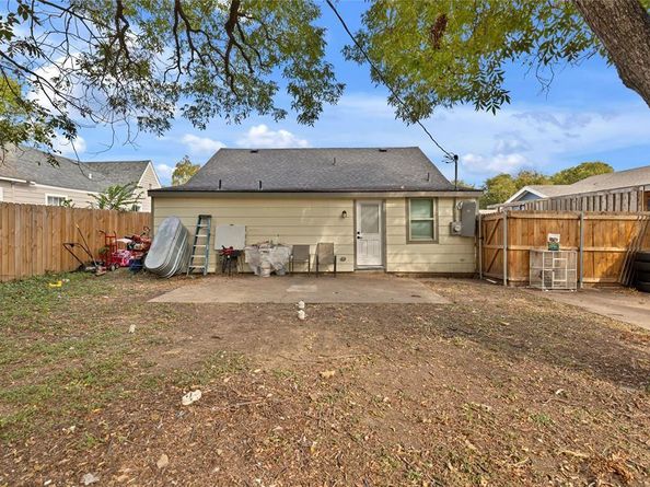 1104 E Mulkey Street , Fort Worth Texas 76104