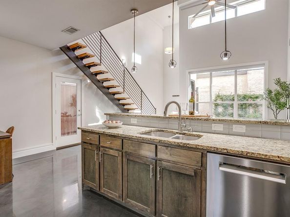 5014  Pershing Avenue , Fort Worth Texas 76107