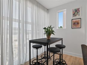 2102 N Prairie Avenue  105, Dallas Texas 75204