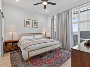 2102 N Prairie Avenue  105, Dallas Texas 75204