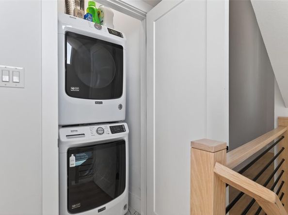 2102 N Prairie Avenue  105, Dallas Texas 75204