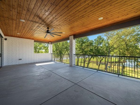 7061  The Resort Drive , Fort Worth Texas 76179