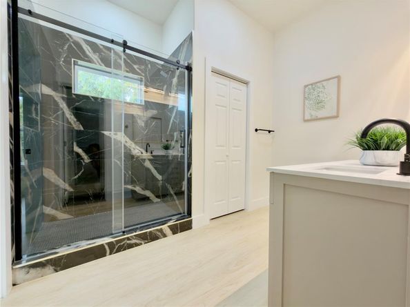 3119  Parvia Avenue , Dallas Texas 75212