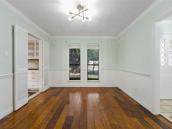 642  Ray Avenue , DeSoto Texas 75115