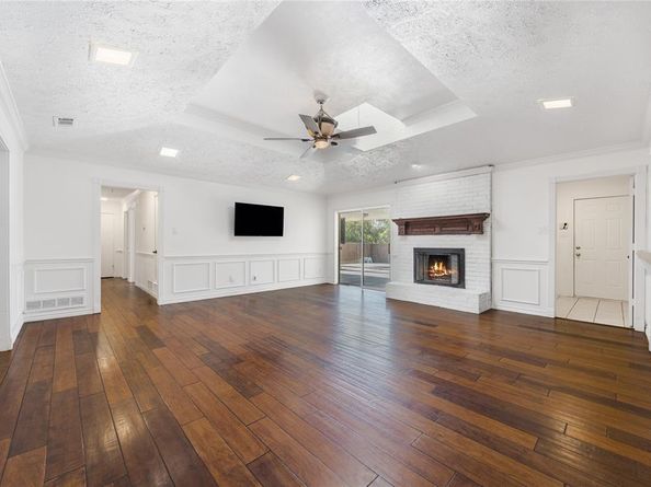 642  Ray Avenue , DeSoto Texas 75115